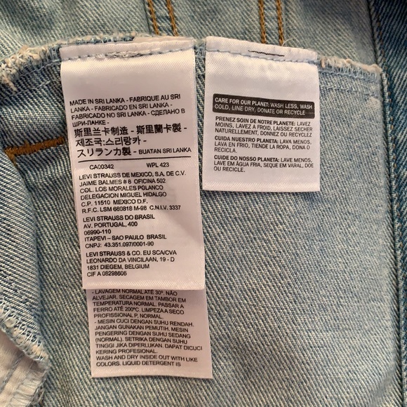 Levi’s denim jacket - Picture 7 of 9